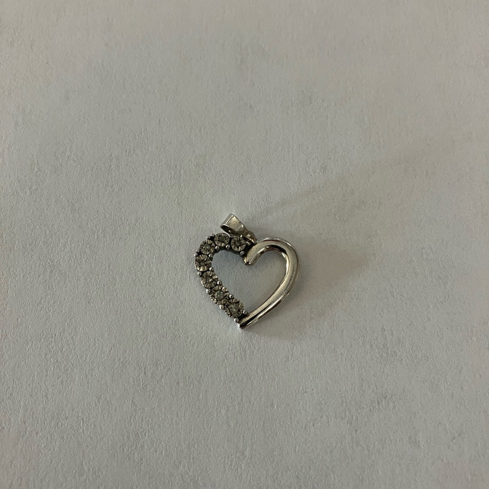 Elegant Silver Heart Pendant
